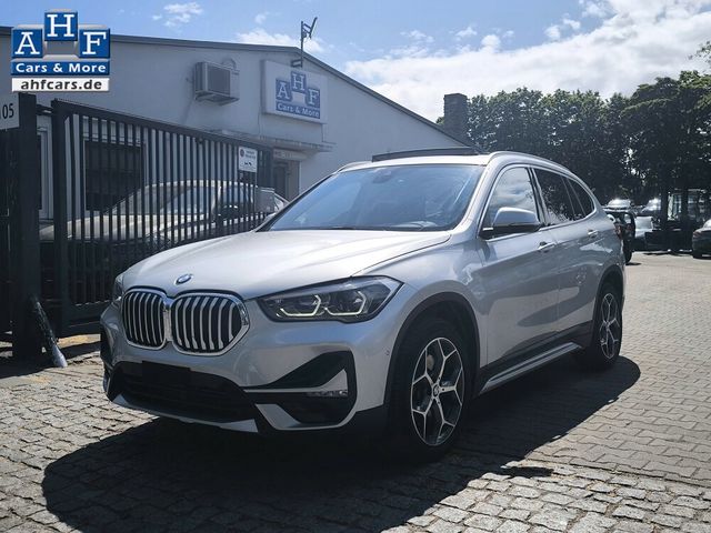 BMW X1 xDrive 20 i xLine PANO AUT KLIMAAUT PDC