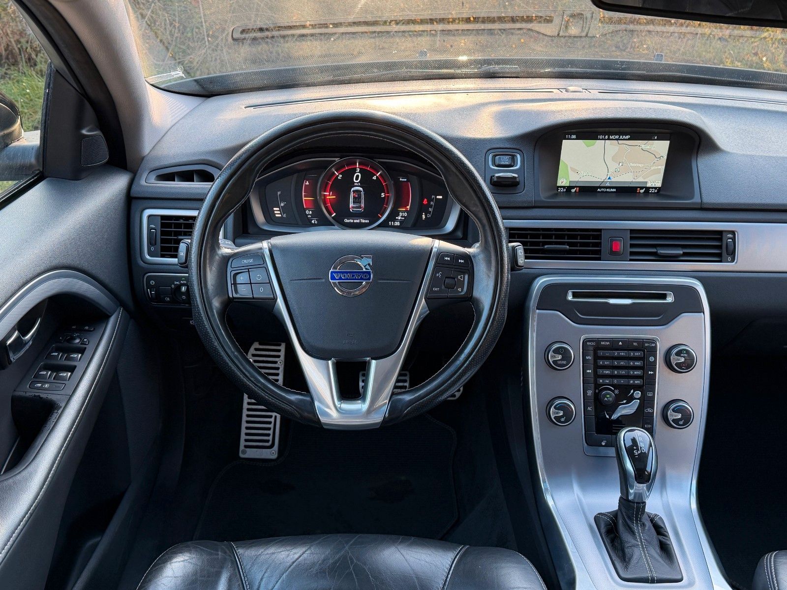 Fahrzeugabbildung Volvo V70 D4 Linje Svart *Allwetter*Bi-Xenon*Standhzg*