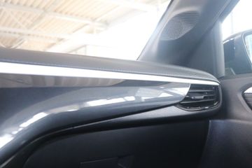Fotografie des Opel Corsa 1.2 Direct Injection Turbo Hybrid 48 V GS