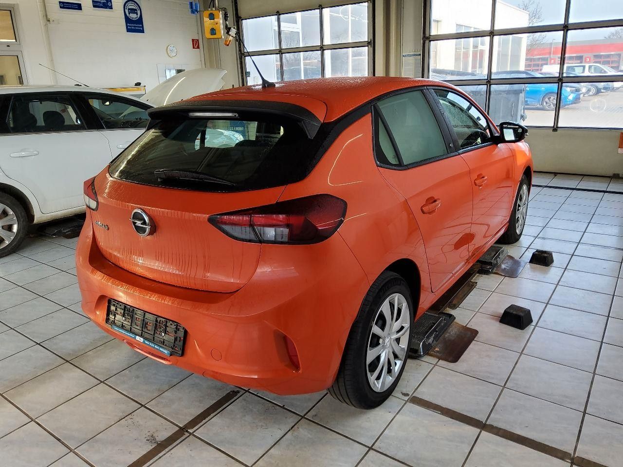 Fahrzeugabbildung Opel Corsa-e F EDITION 7KW NAVI/VIRT/TEMP/DAB/WÄRMEP.