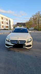 Mercedes-Benz E 220 d Autom. - - Mercedes-Benz E 220 mit Diesel-Antrieb: Taxi, Limousine