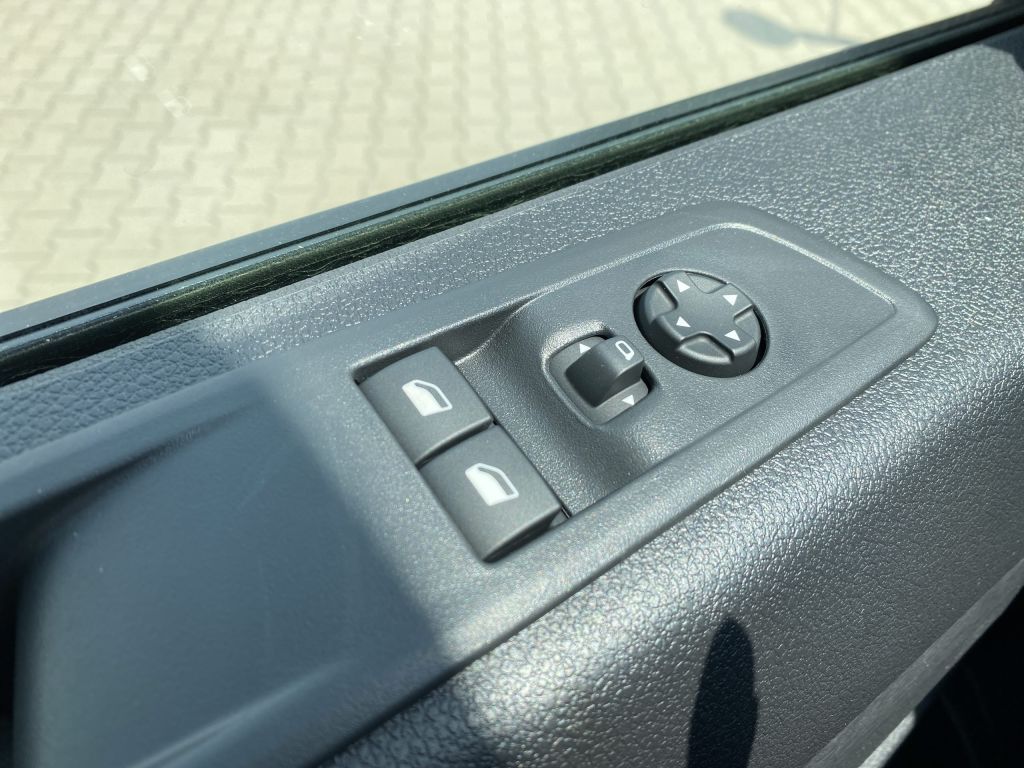Fahrzeugabbildung Citroën Jumpy 2.2 Diesel 150 XL S&S (K0/V)