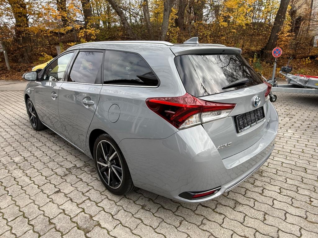 Toyota Auris Touring Sports