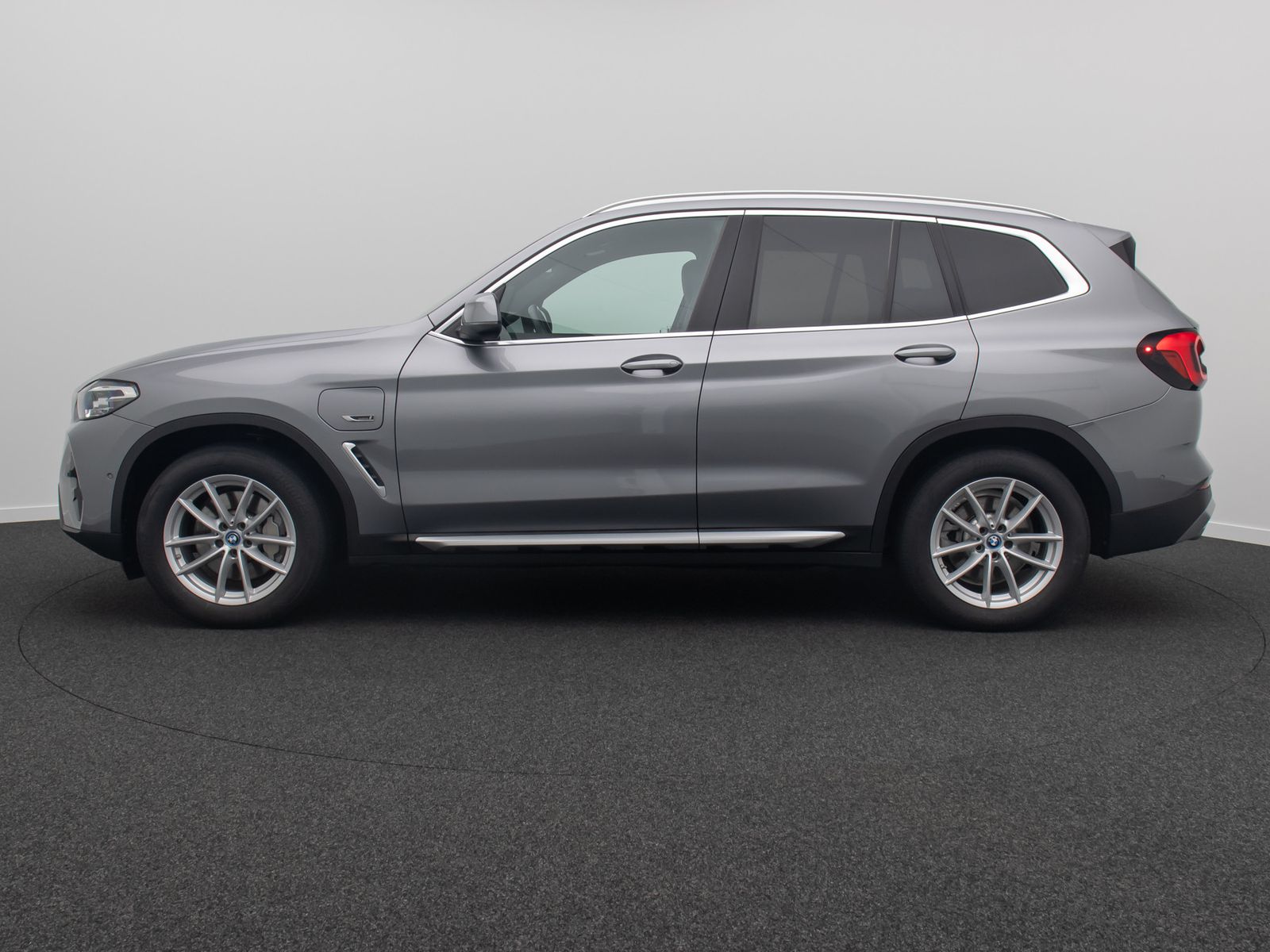 Fahrzeugabbildung BMW X3 xD30e Alarm DAB HiFi Kamera Sportsitz Panoram