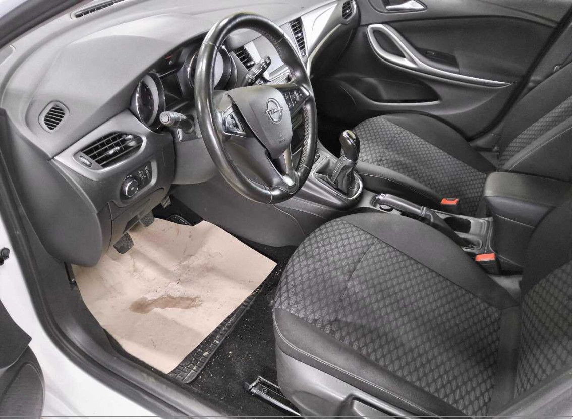 Fahrzeugabbildung Opel Astra K ST 1.2 Turbo LED/SHZ/DAB/TEMP/MFL/PDC/8F