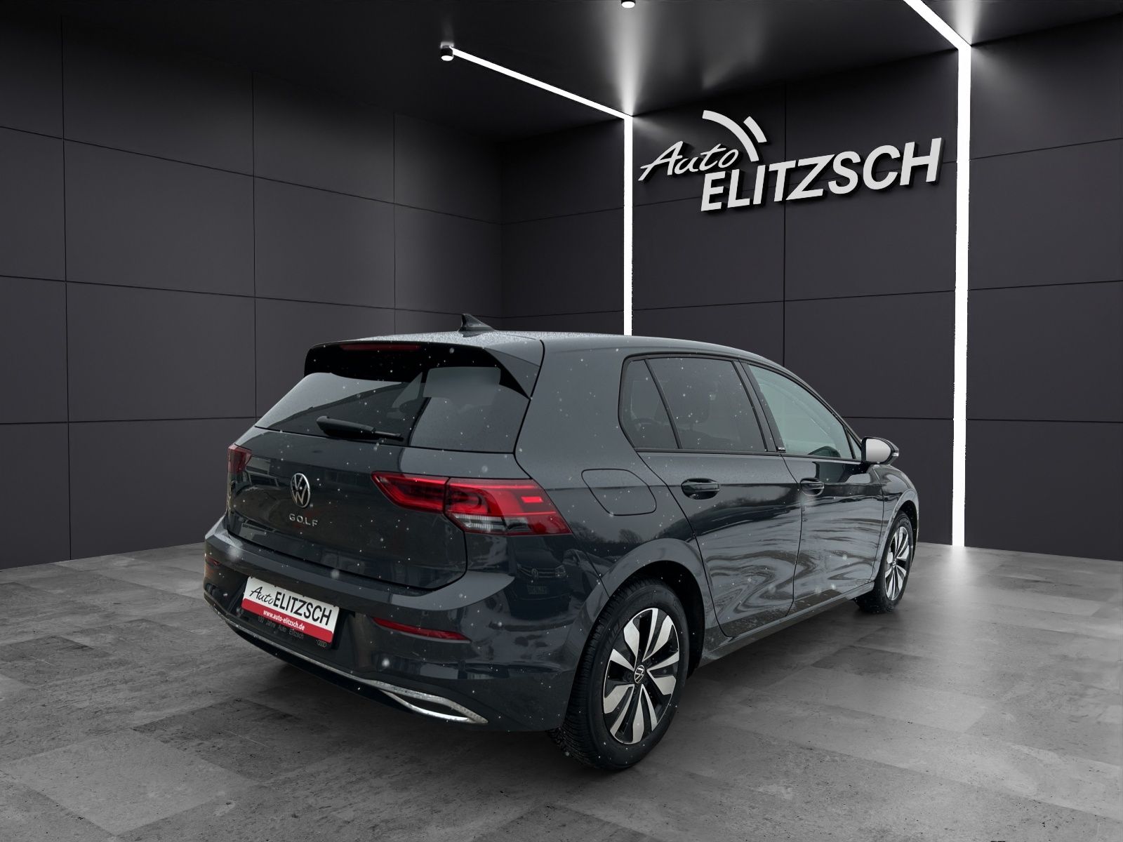 Fahrzeugabbildung Volkswagen Golf VIII TSI Move Climatronic AID PDC SH LM