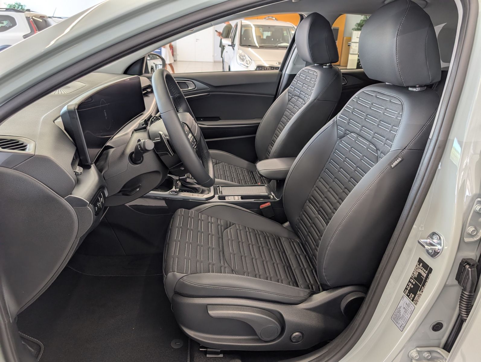 KIA XCeed 1.6 T-GDI 150 DCT Spirit JBL Sound – Bild 8