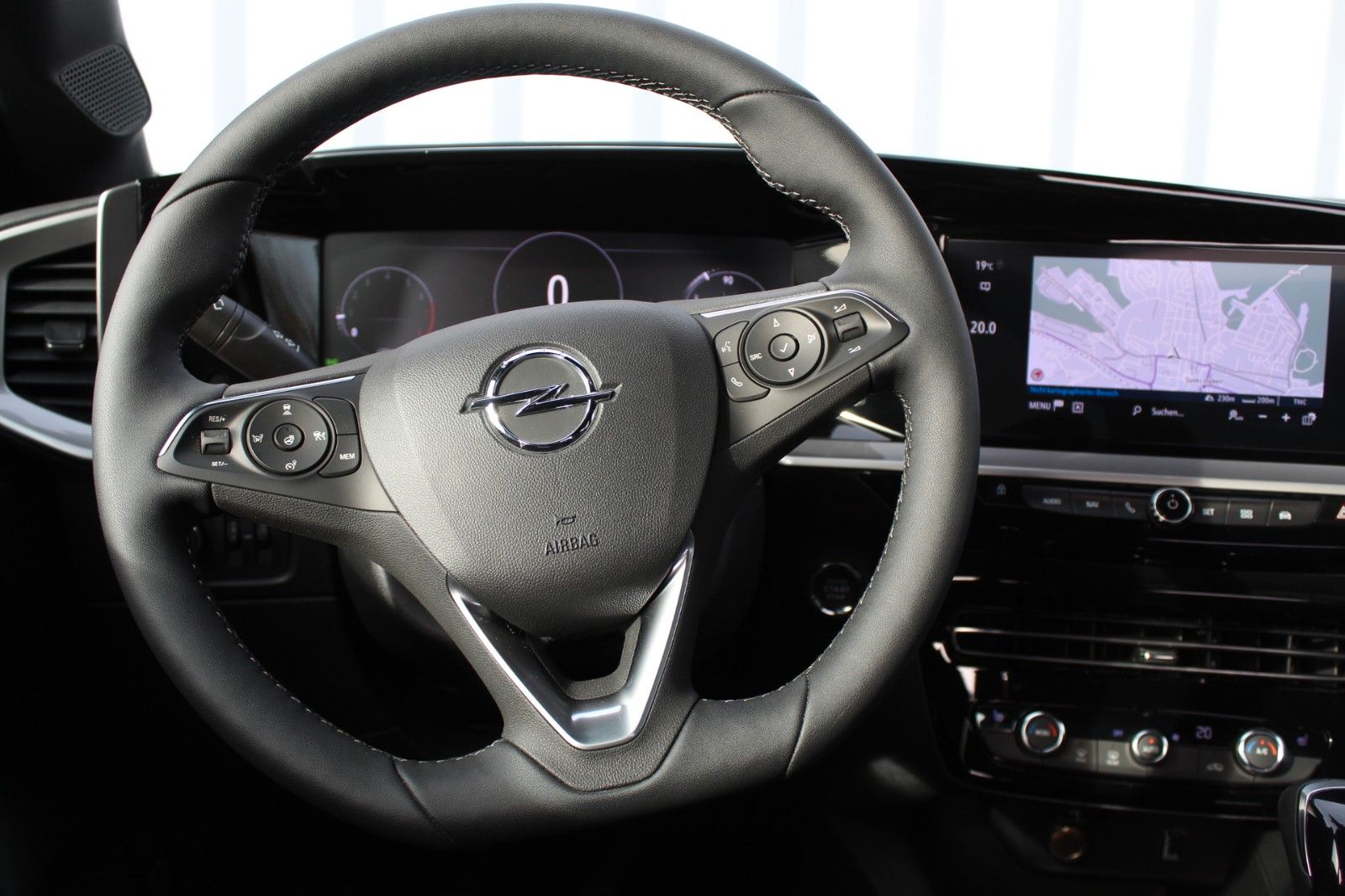 Fahrzeugabbildung Opel Mokka Ultimate*Black-Line*SHZ*LHZ*Navi*RFK