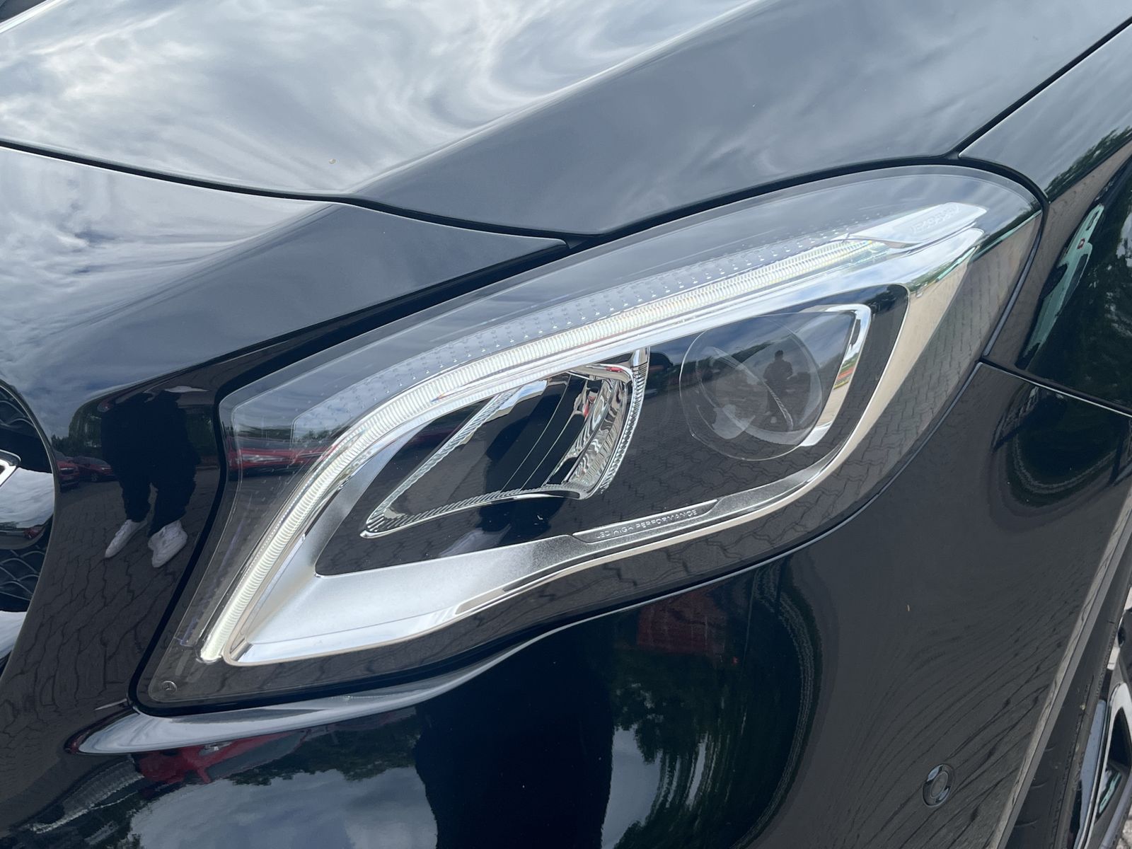 Fahrzeugabbildung Mercedes-Benz GLA 180 AMG-LINE*NIGHT-PAKET*LED*KEYLESS*LEDER**