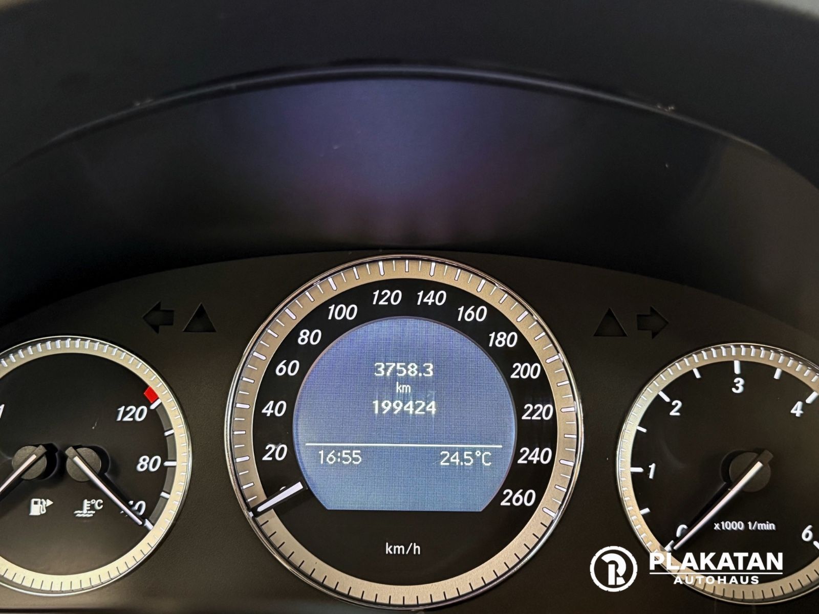 Fahrzeugabbildung Mercedes-Benz C 180 CDI T-Model Bi-Xenon AHK MB-Service EXPORT