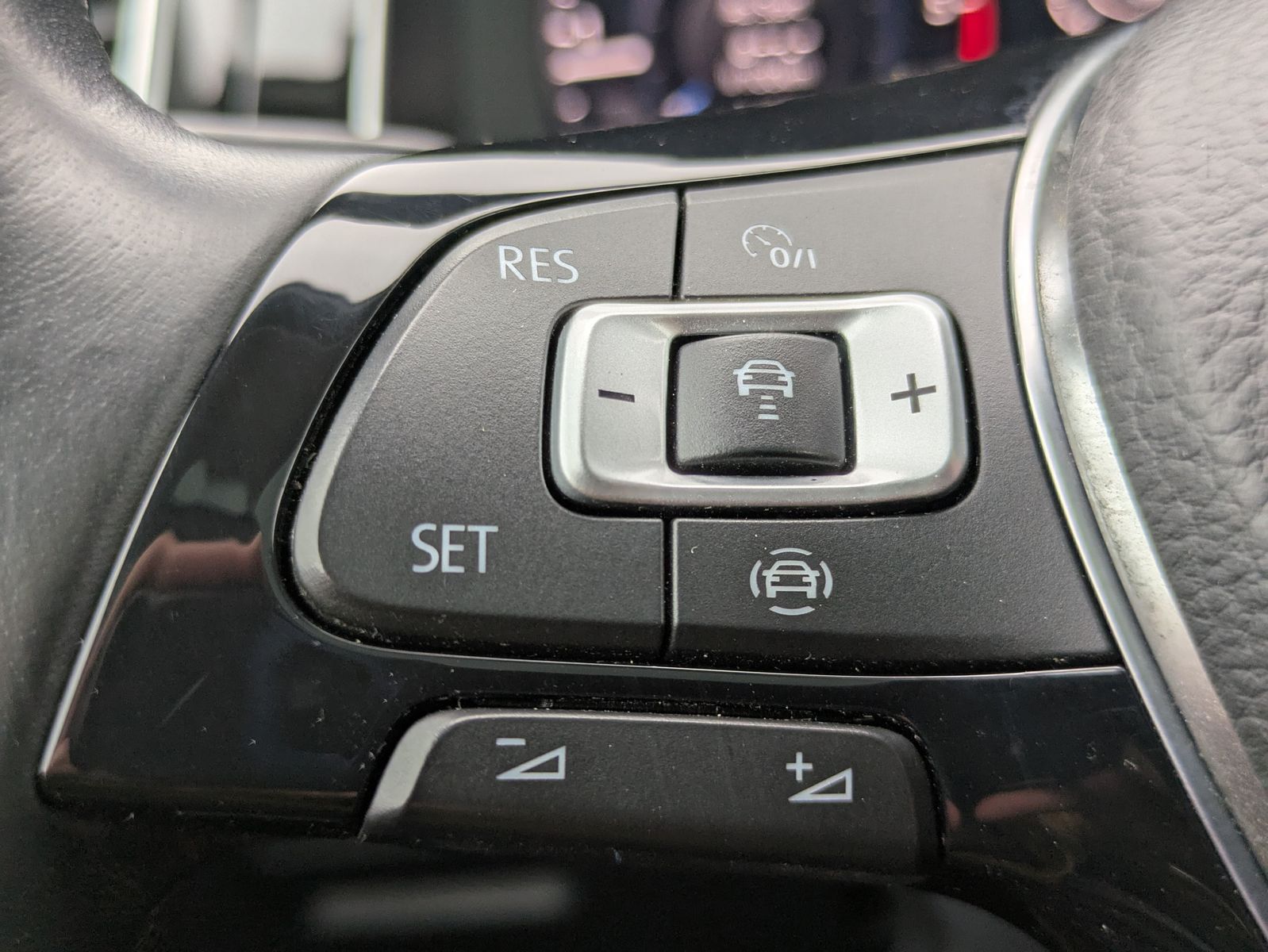 Fahrzeugabbildung Volkswagen Golf 2.0 TDI Join PANO*LED*ACC*KAM*APP*02/26TÜV