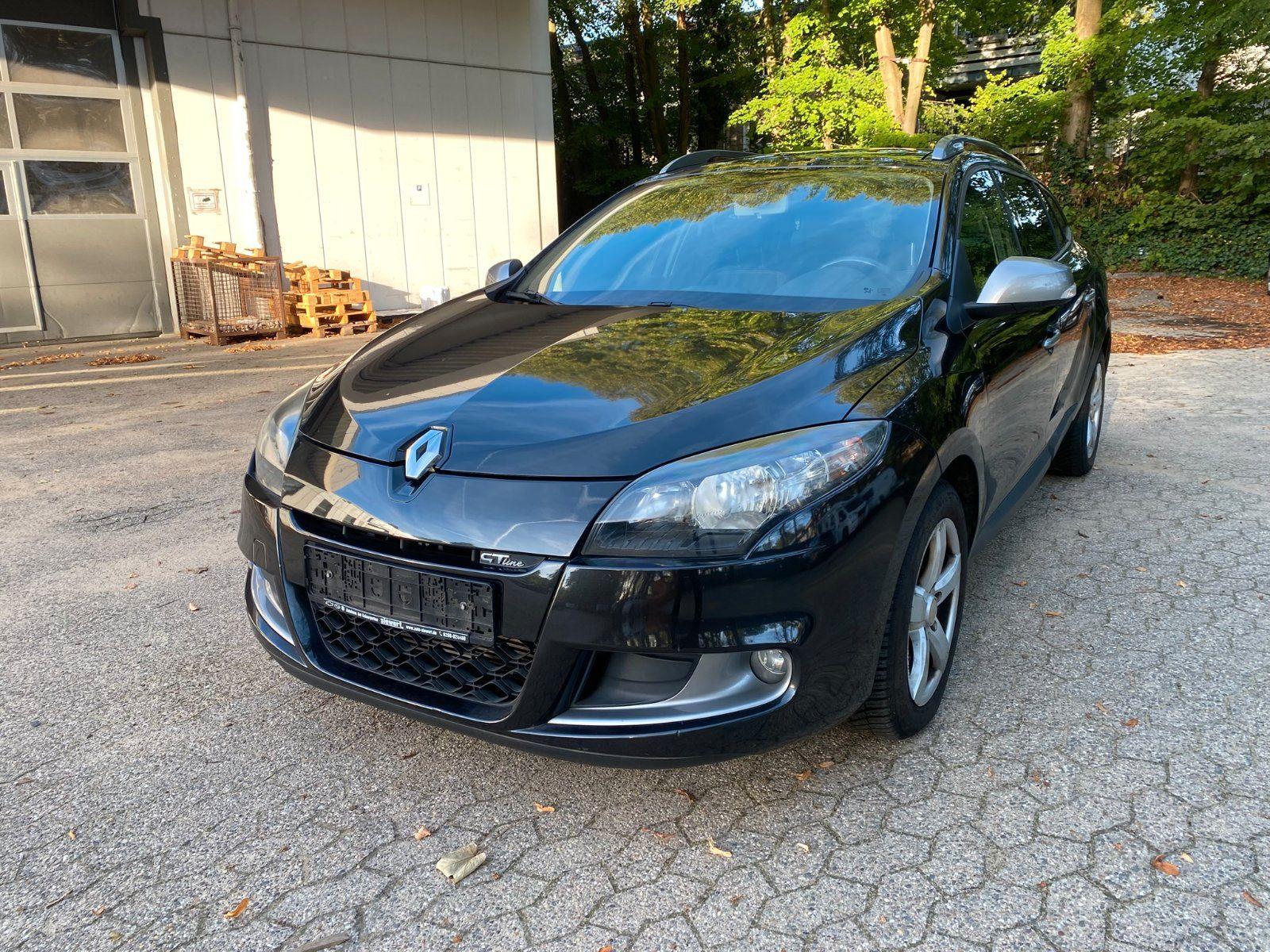 Renault Megane 2010 — rear view