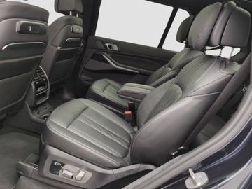 BMW X7 M60 - 8