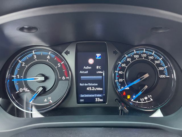 Toyota Hilux Invincible X-Tra Cab Grau Auto