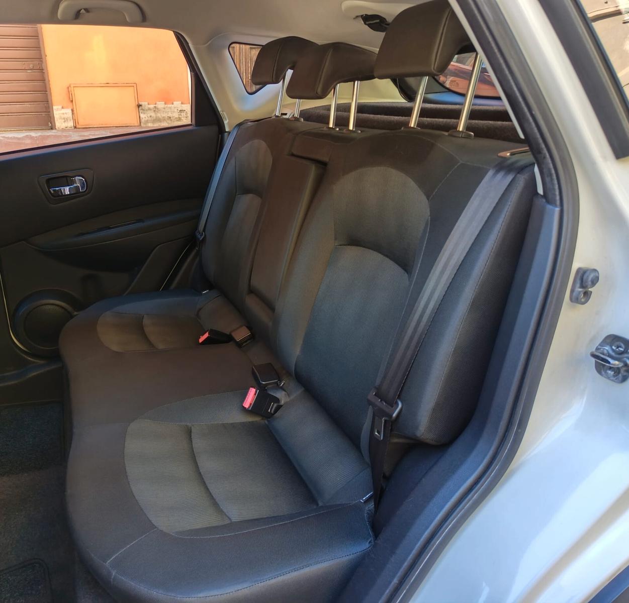 Nissan Qashqai 2012 — photo 11