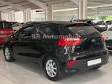 Kia Rio Rio 1.2*2.Hand*Klima*Allwetterreifen*Euro6 - Kia: Limousine, Eu
