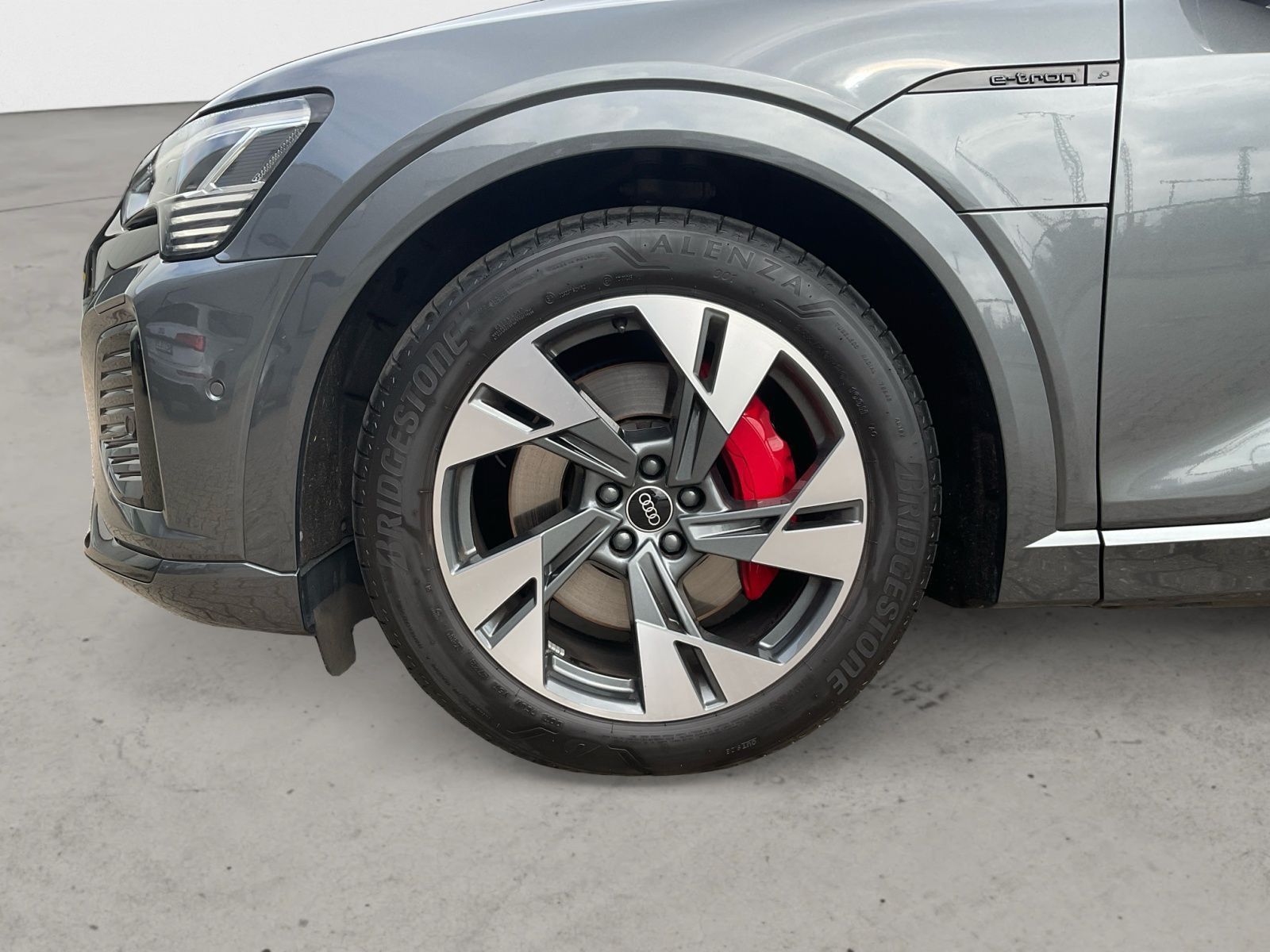 Audi Q8 e-tron - Bild 15
