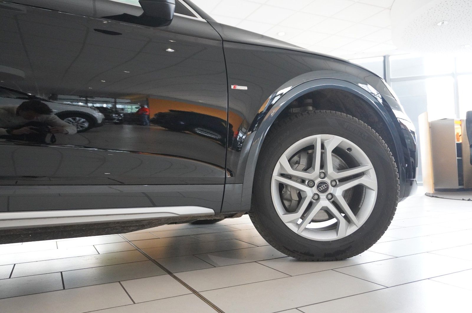 Fahrzeugabbildung Audi Q5 35 TDI ADVANCED NAVI/LED/KAMERA/VIRT/LEDER/SH