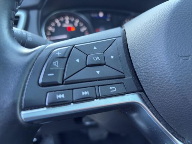 Nissan Qashqai N-Connecta DCT*Pano*Navi*360*RFK*FSH*SHZ