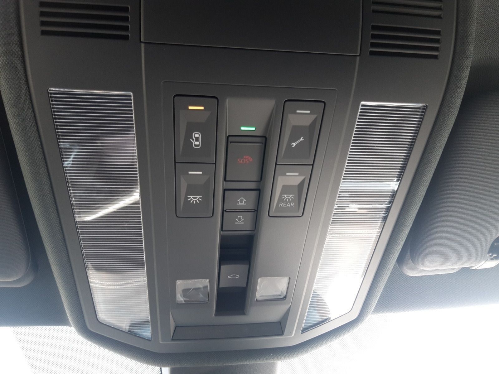 Touareg R-Line 3,0 l V6 TDI SCR 4MOTION 210 kW (