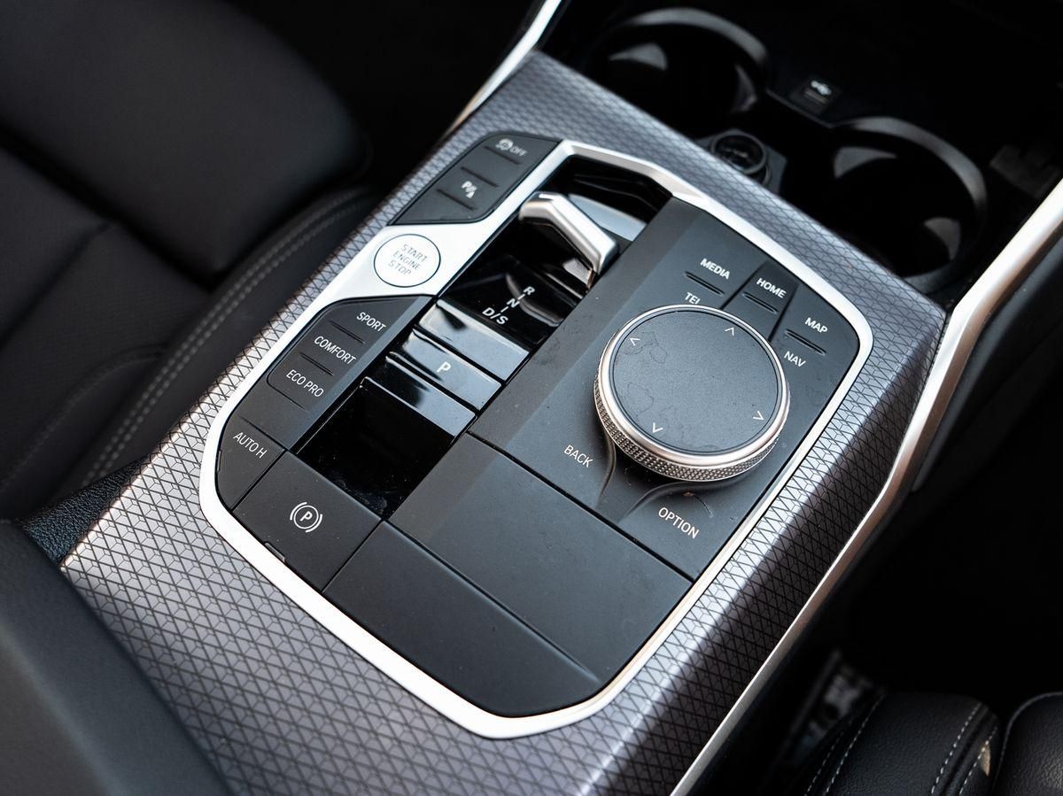 BMW 318d Tour M-Sport AHK ACC KoZg Wireless S-Glas foto 18