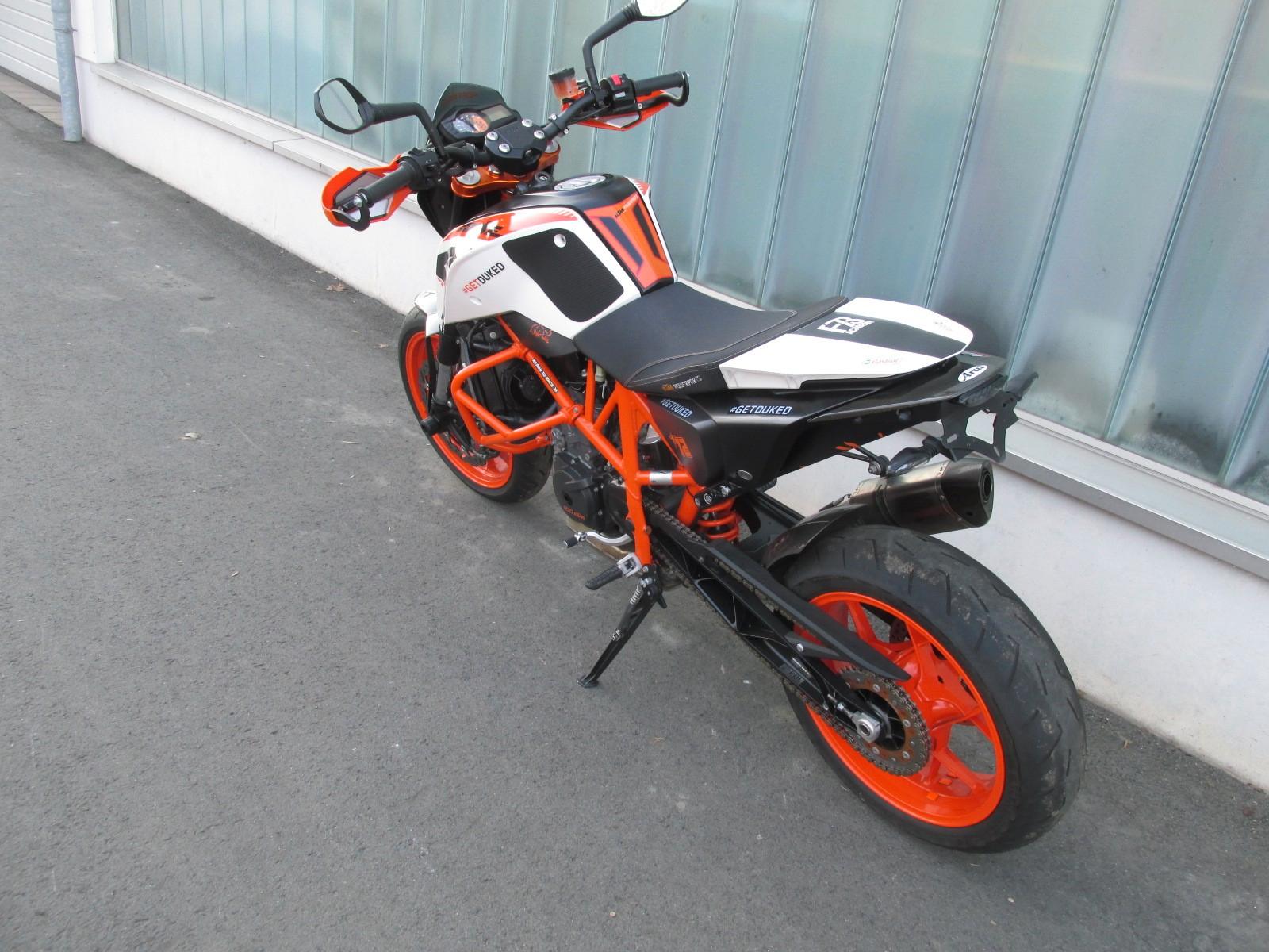 KTM 690 Duke - ATM erst 8.000 km !