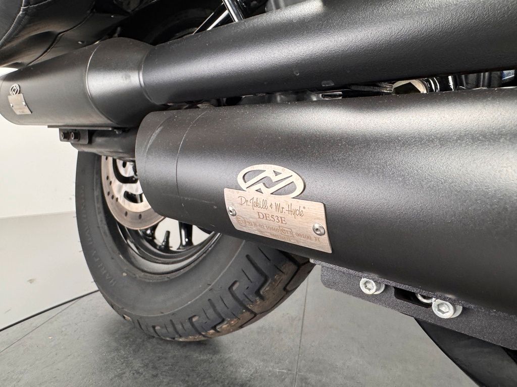 Fahrzeugabbildung Harley-Davidson SOFTAIL HERITAGE CLASSIC *JEKILL&HYDE *NEUWERTIG