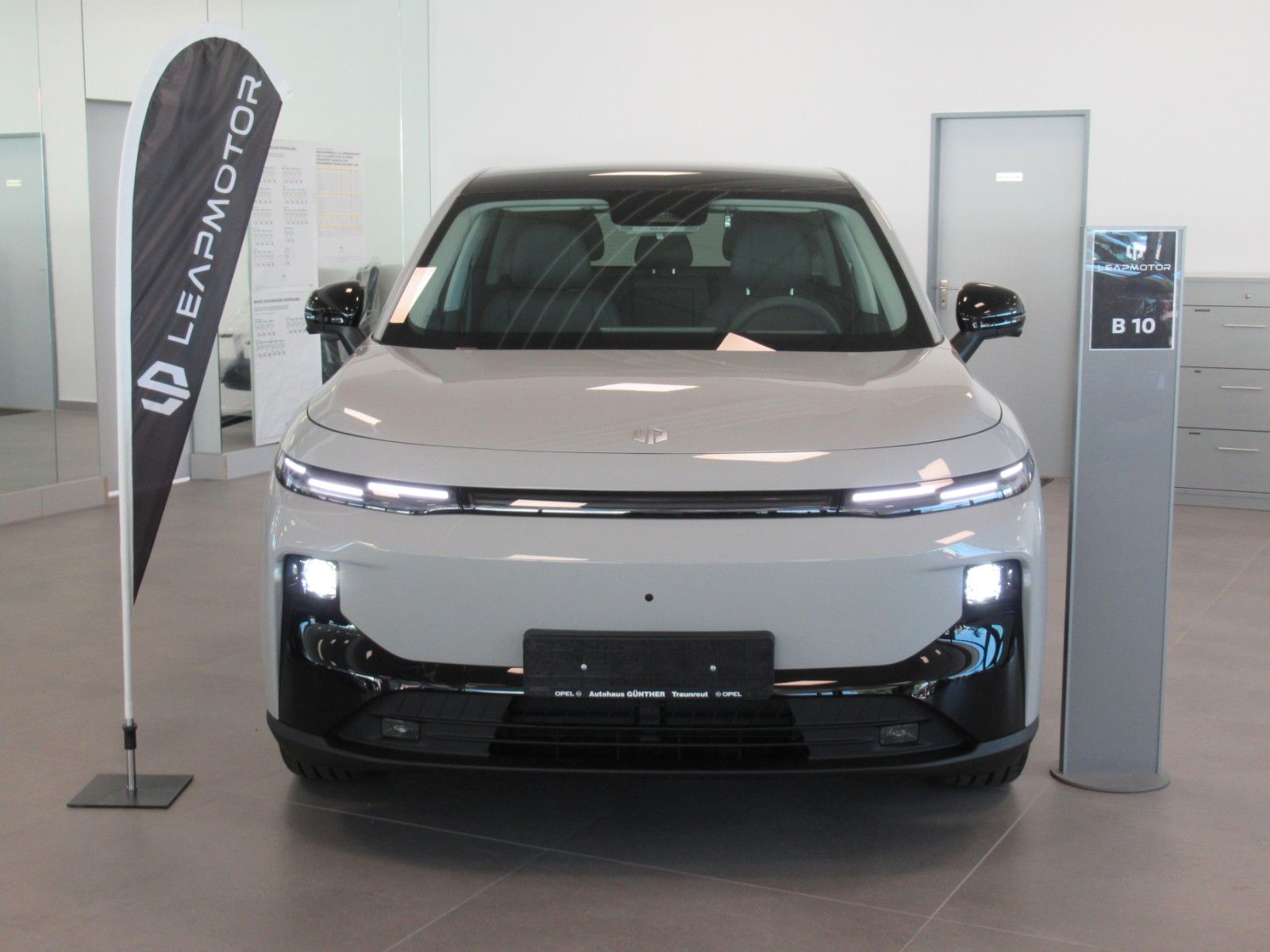 Leapmotor B10 - Bild 2