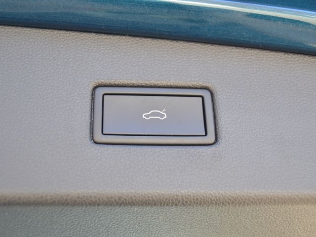 Tiguan 2.0 TDI 4Motion DSG Elegance AHK/MATRIX/1