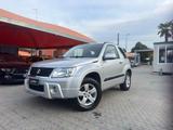 Suzuki Grand Vitara ADATTA A NEOPATENTATI 1.6 16 - gebrauchte Suzuki Grand Vitara aus dem Jahr 2005