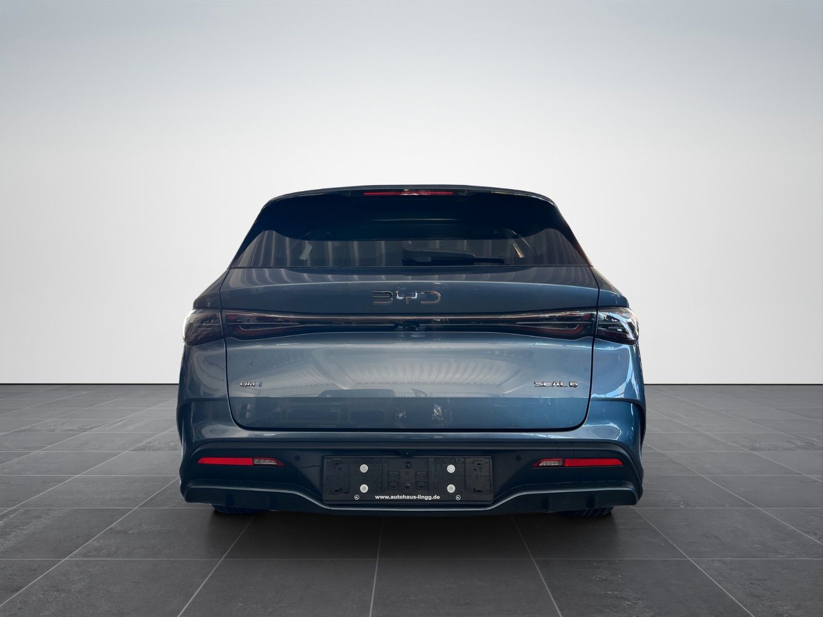 BYD SEAL 6