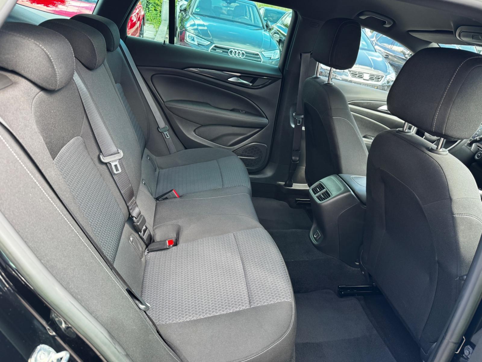 Opel Insignia B Sports Tourer Auto  R Kamera