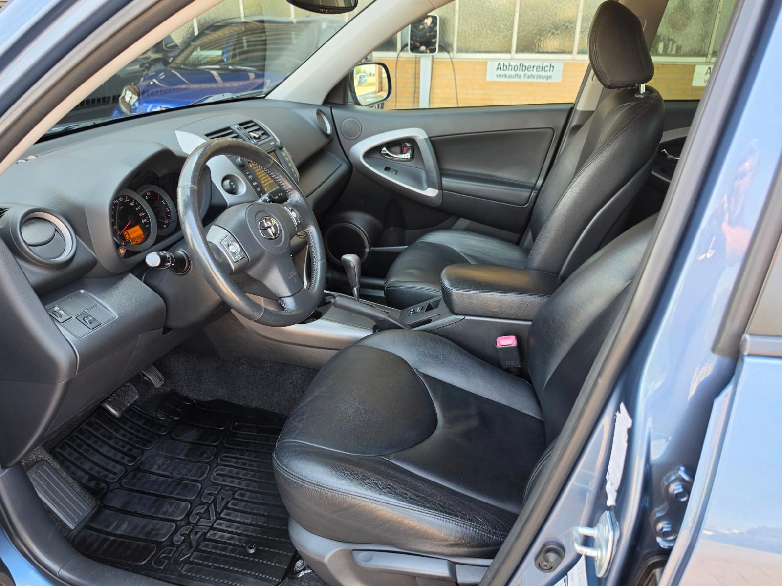 Toyota RAV 4 4x4 Executive **ALLRAD/AUTOMATIK**
