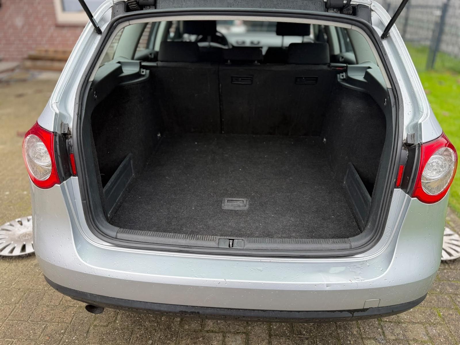 Volkswagen Passat 2005 — photo 6