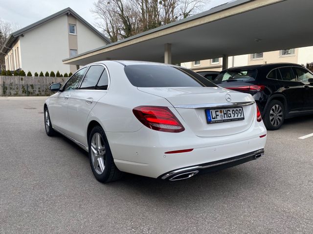 MERCEDES-BENZ E 220 d AVANTGARDE Autom. AVANTGARDE