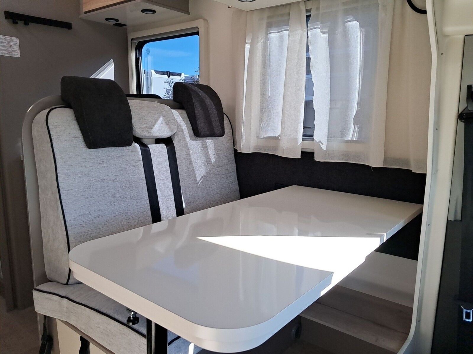 Fahrzeugabbildung DÖRR EXPLORE Hamburg - Automatik Navi Marki