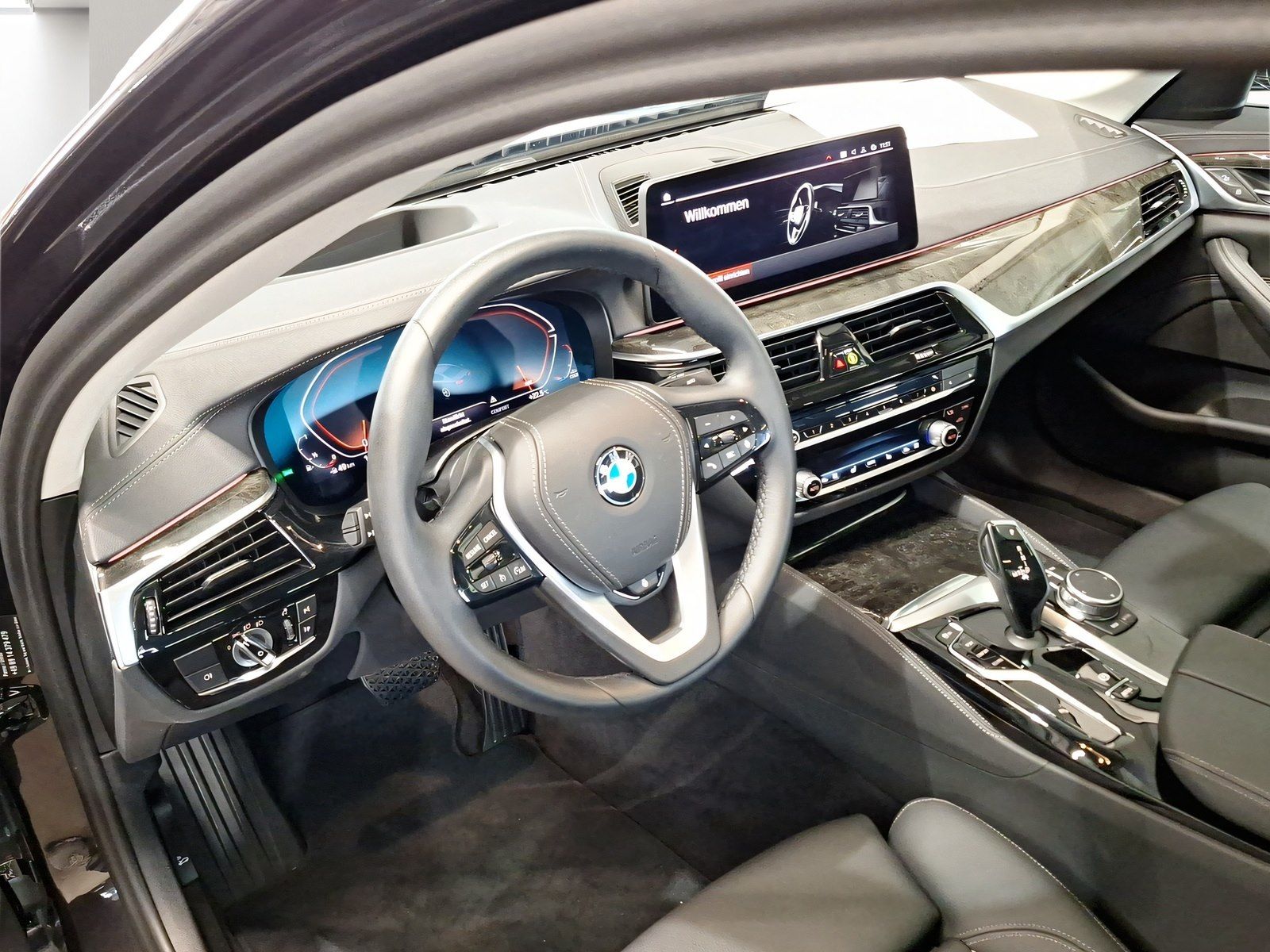 BMW 530i xDrive Limousine LiveCockpitProf Head-Up foto 4