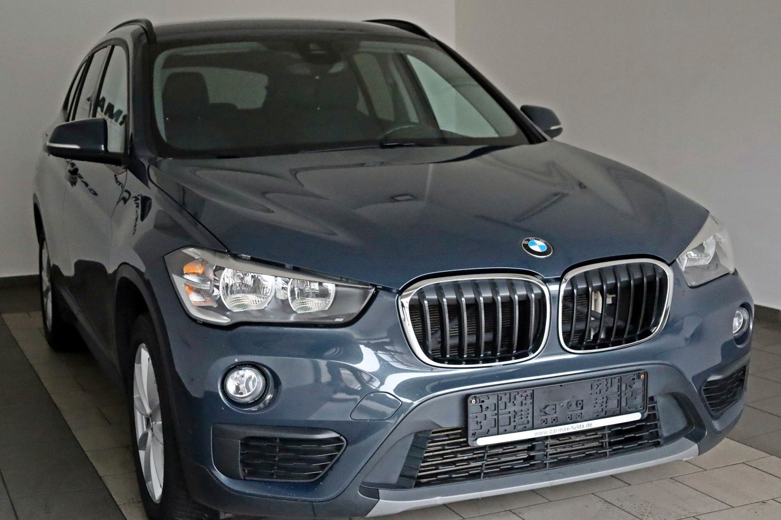 Fahrzeugabbildung BMW X1 xDrive 20i Advantage,PDC,Automatik,Scheckheft