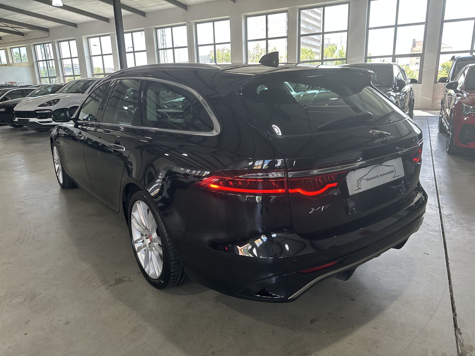 Fahrzeugabbildung Jaguar XF D200 SE Sportbrake/Facelift/Leder/AHK/