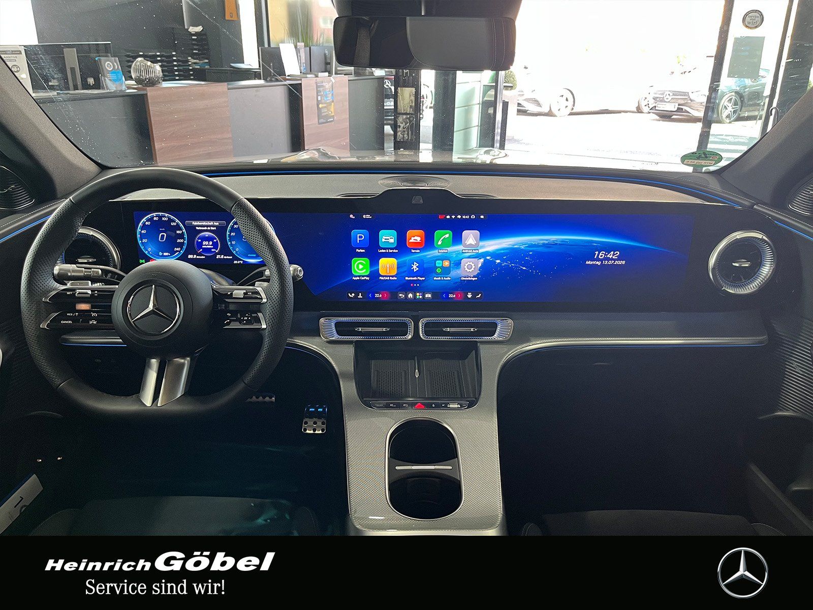 Fahrzeugabbildung Mercedes-Benz GLC 400 4M EQ AMG+PANO+HYPERSCREEN+BURMESTER