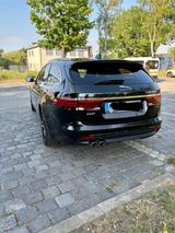 Jaguar XF 20d 180PS Portfolio Sportbrake Automatik ... - Jaguar XF: 20d