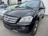 Mercedes-Benz ML 350 4MATIC - - gebrauchte Mercedes-Benz ML 350 aus dem Jahr 2005