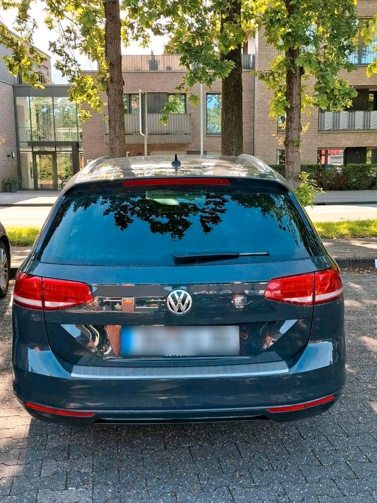 VW Passat Variant
