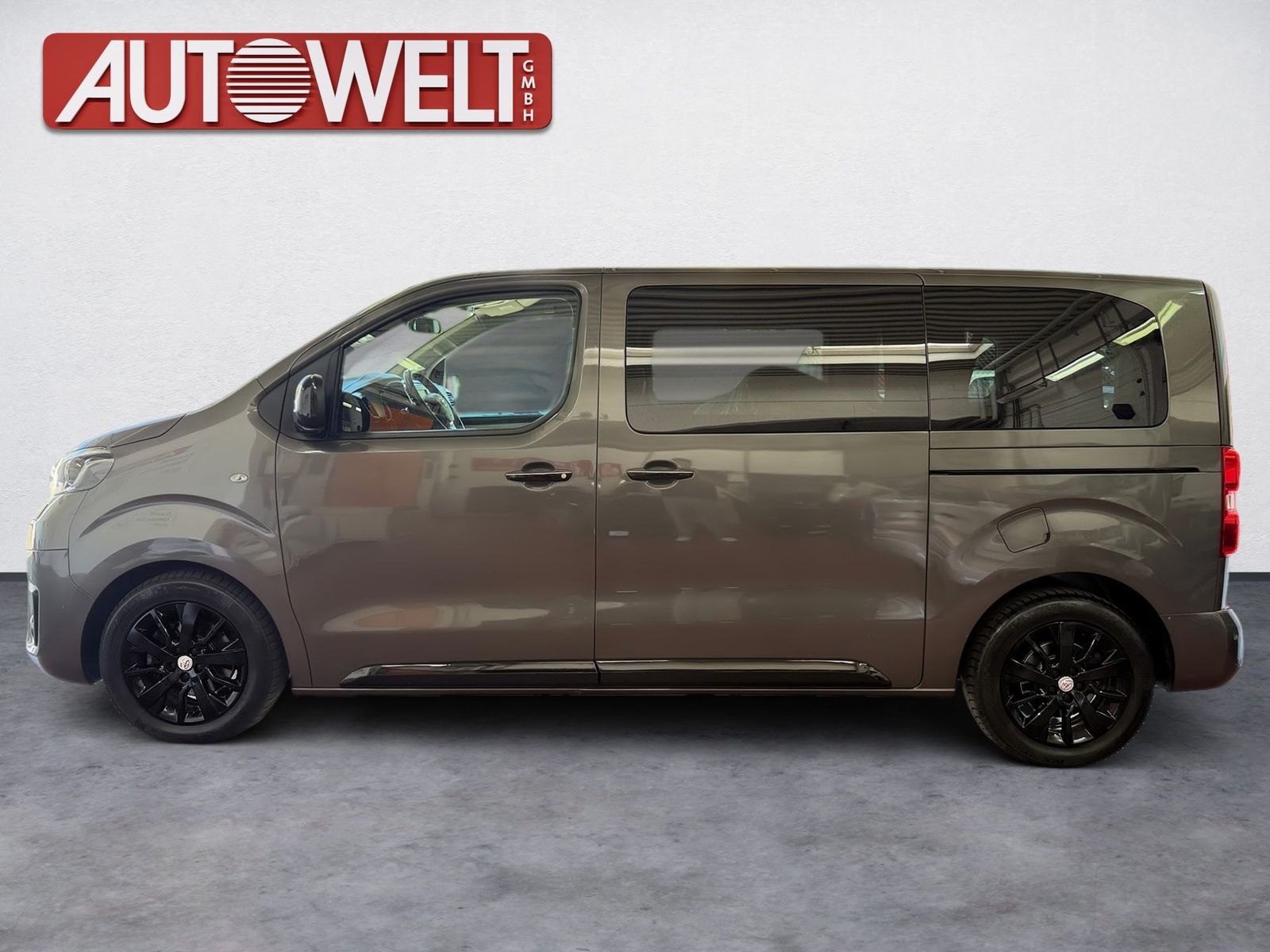 Fahrzeugabbildung Toyota Proace Verso 2.0 D-4D L1 Executive Pano,Kam.,AHK