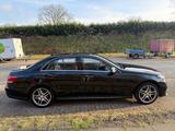 Mercedes-Benz E 400 4MATIC / 333 PS / Pano. Dach / AVANTGARDE - Mercedes-Benz E 400 Gebrauchtwagen