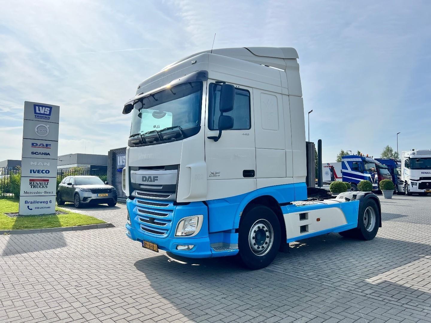 DAF XF 440 4X2 trekker Space cab