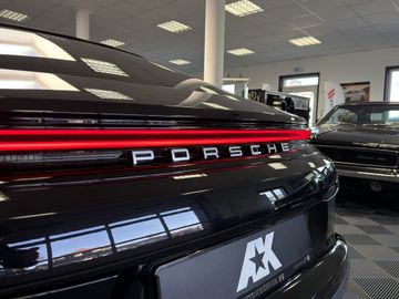 Porsche Panamera - 8
