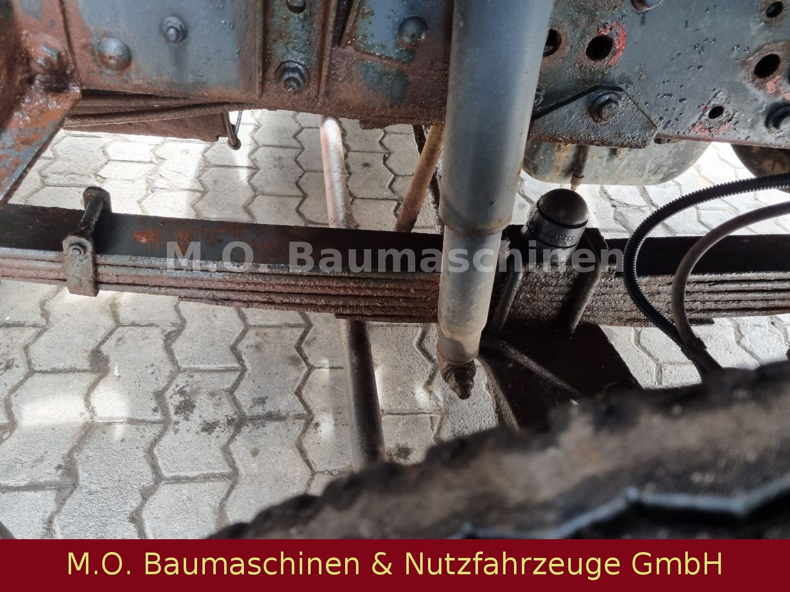 Fahrzeugabbildung Iveco 80T15 / 3 Seitenkipper