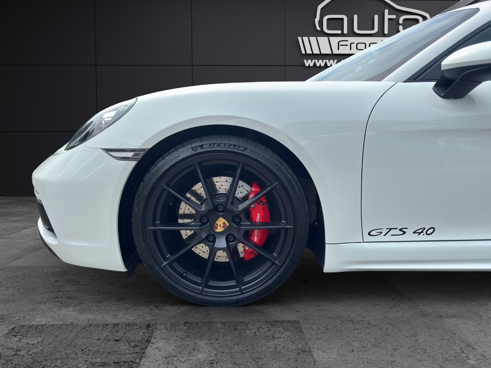 Fahrzeugabbildung Porsche 718 Cayman GTS 4.0/SportAGA/Bose/Carplay/Rkü