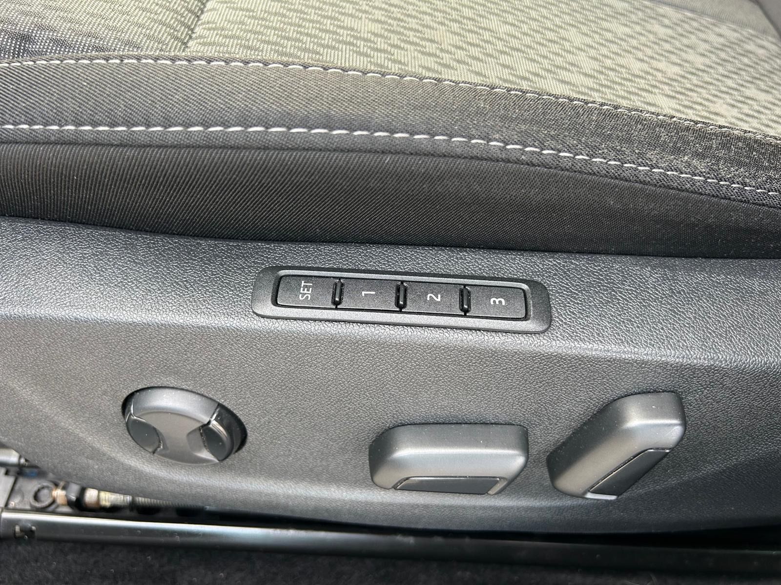 Fahrzeugabbildung SKODA Octavia Style°AHK°DSG°Memory°Kamera°LED°HeadUp